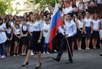 Российские школы не откроются без гимна и флага